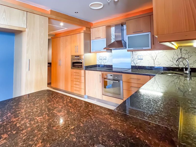 3 BEDROOM | 3.5 BATHROOM APARTMENT -UNFURNISHED - Photo 6