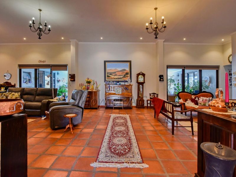 Omaruru Wildlife Estate, Omaruru:  Lifestyle plot with LUXURIOUS MANSION is for sale - Photo 7