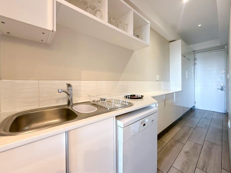 Fully Furnished 1-Bedroom Apartment at The Regency - Photo 7
