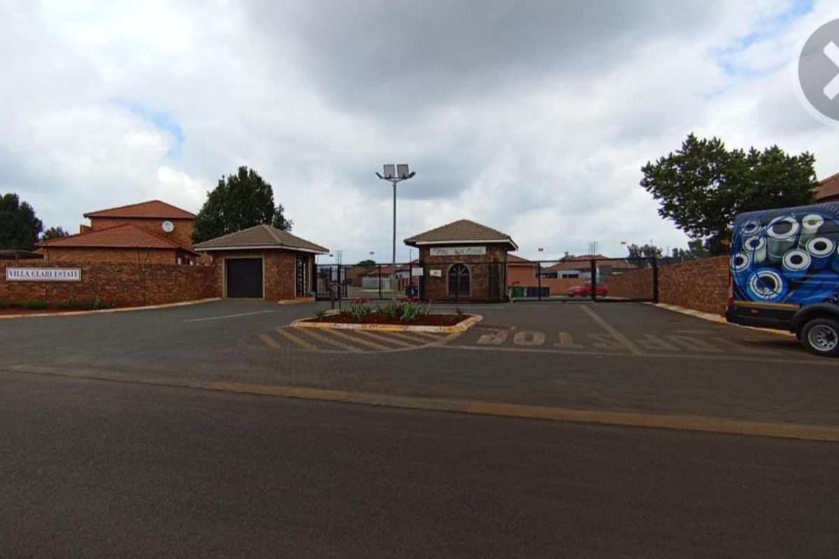 Charming Family Home with Ample space and Ideal Location - Photo 2