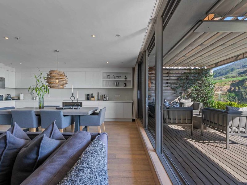 Modern Design Meets Effortless Living - Photo 3