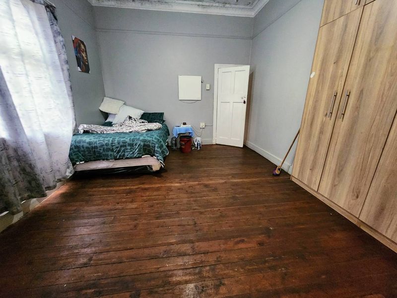 Unbeatable Versatility: High-Exposure Property Perfect for Business or family home - Photo 9
