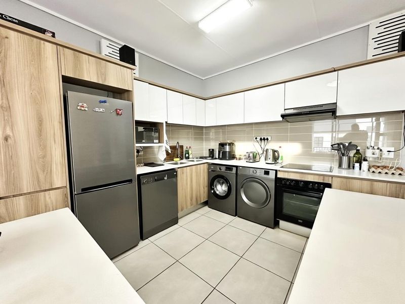 FULLY FURNISHED TWO BEDROOM APARTMENT FOR RENT - Photo 4