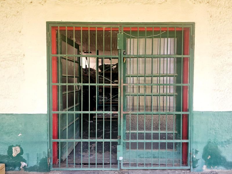 "Ideal Business Hub: Offices, Cold Rooms, Warehouses & More!" - Photo 4