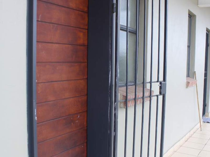 1 Bedroom Apartment to Rent in Die Hoewes, Centurion – 168 Apartments on Gerhard - Photo 6