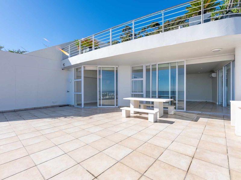 Most Sought After! 2 Bedrooms Sea Point. - Photo 6