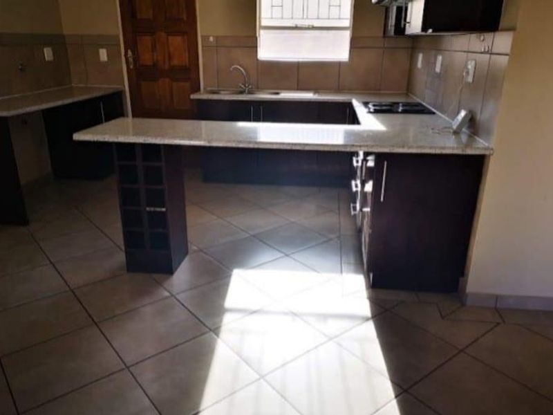 2Bed, 2Bath Townhouse in Riversdale, Meyerton. - Photo 7
