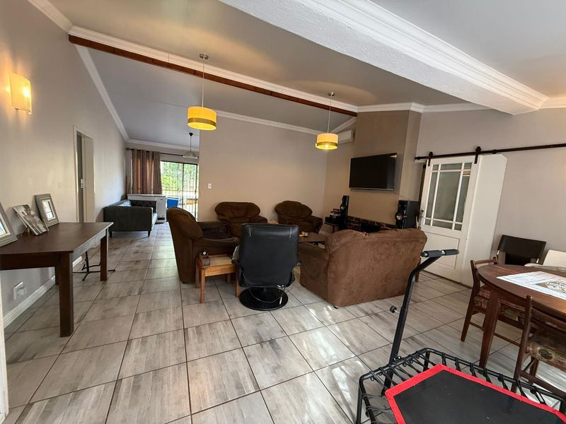 3 Bedroom house - Photo 4