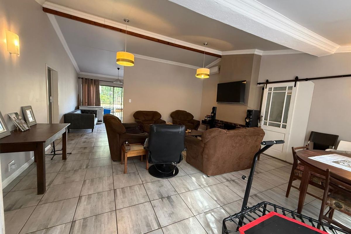 3 Bedroom house - Photo 4