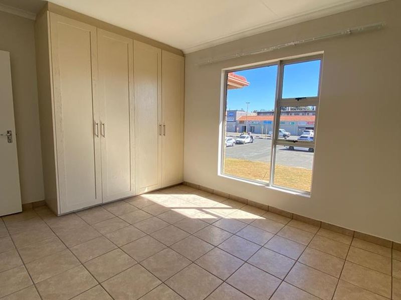 2 Bedroom Townhouse - Photo 4