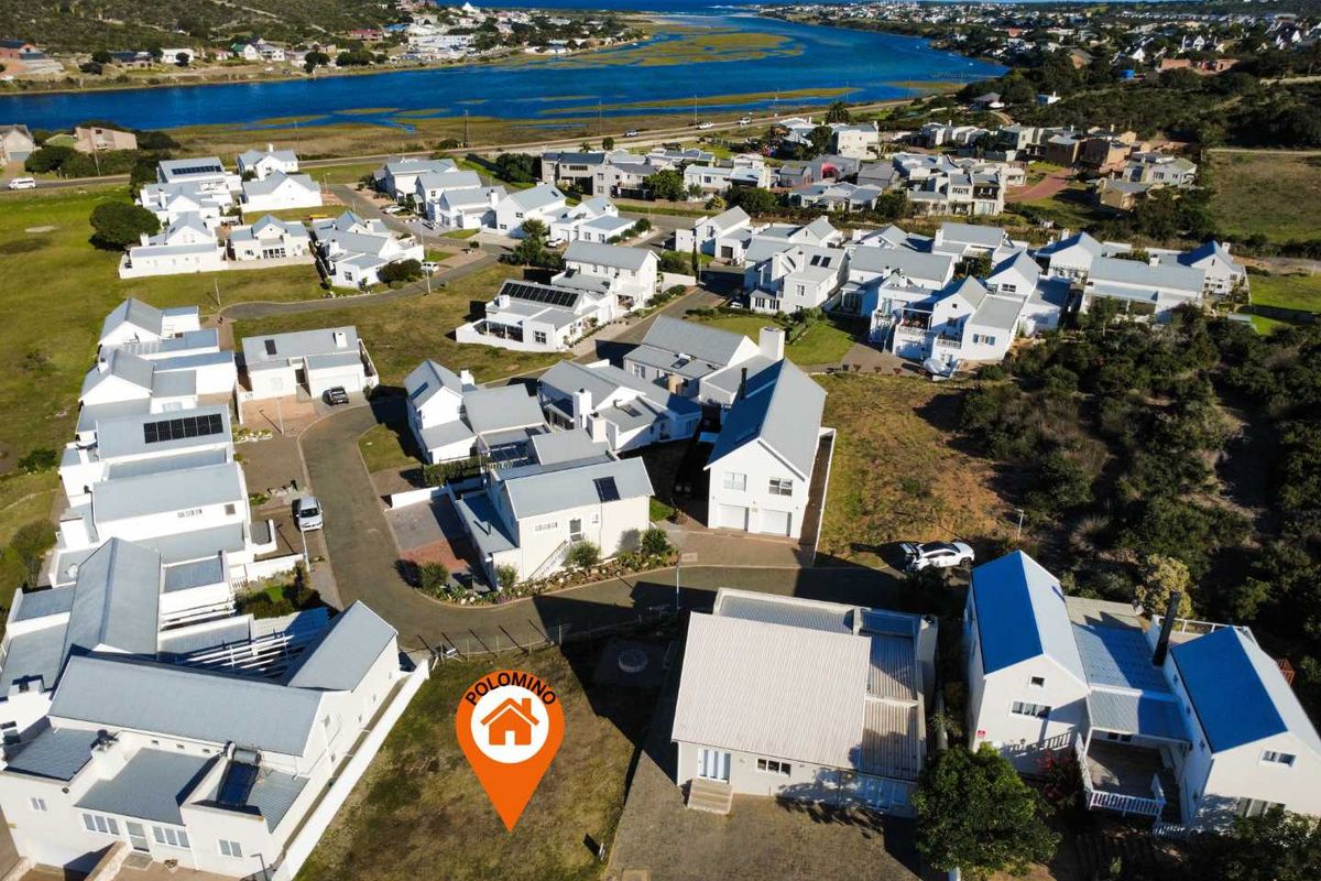 Level stand for sale in Stilbaai-Wes. - Photo 2