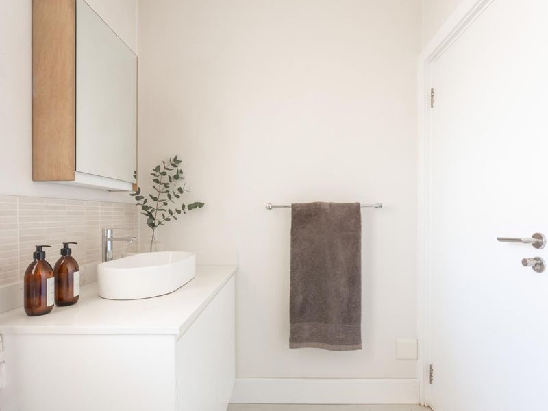 Want a property that pays for itself while you sleep? This is it! - Photo 5