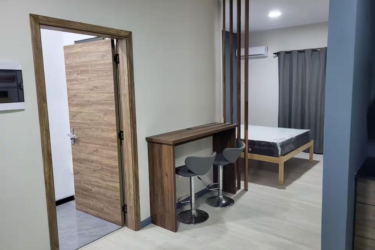 RS 5.8 MILLION | Turnkey Investment – Brand-New 1-Bedroom in Flic en Flac - Photo 2