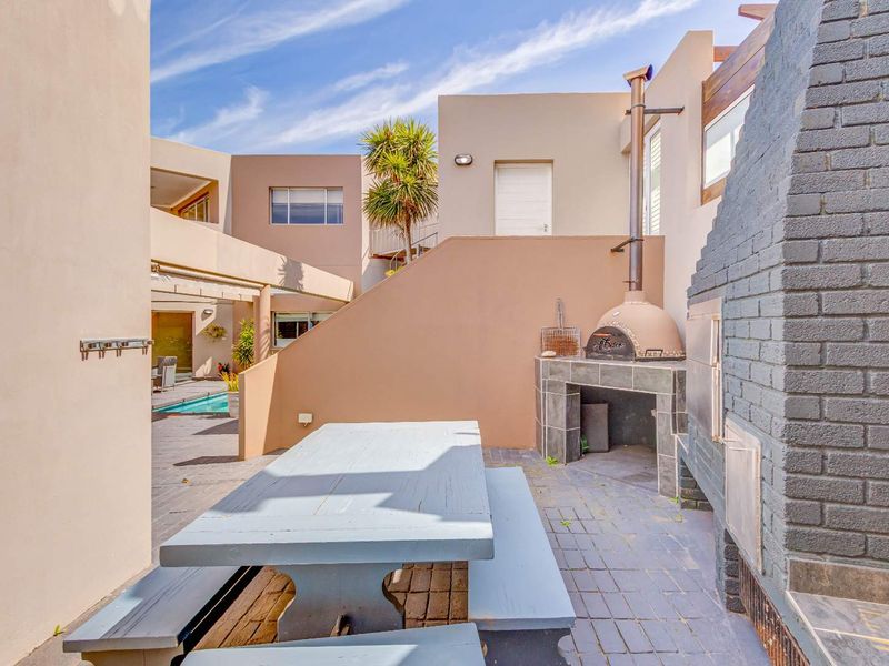 Brenton-on-Sea – Ocean Views & Whale Watching - Photo 6