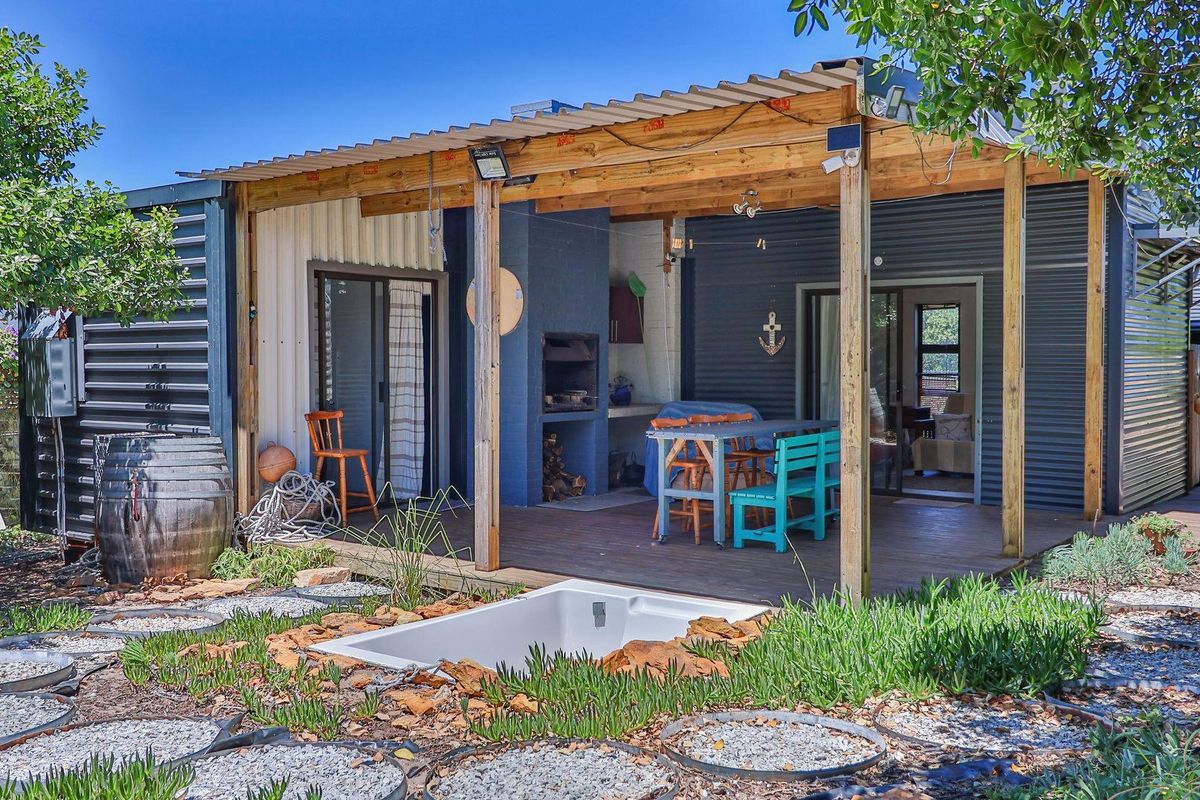 Sea-side Sanctuary in Kleinbaai - Photo 5