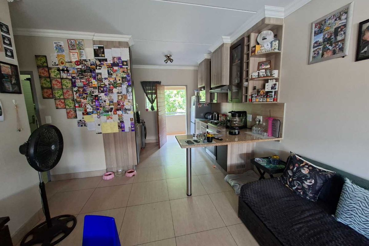 2 Bedroom Apartment For Sale - Photo 3