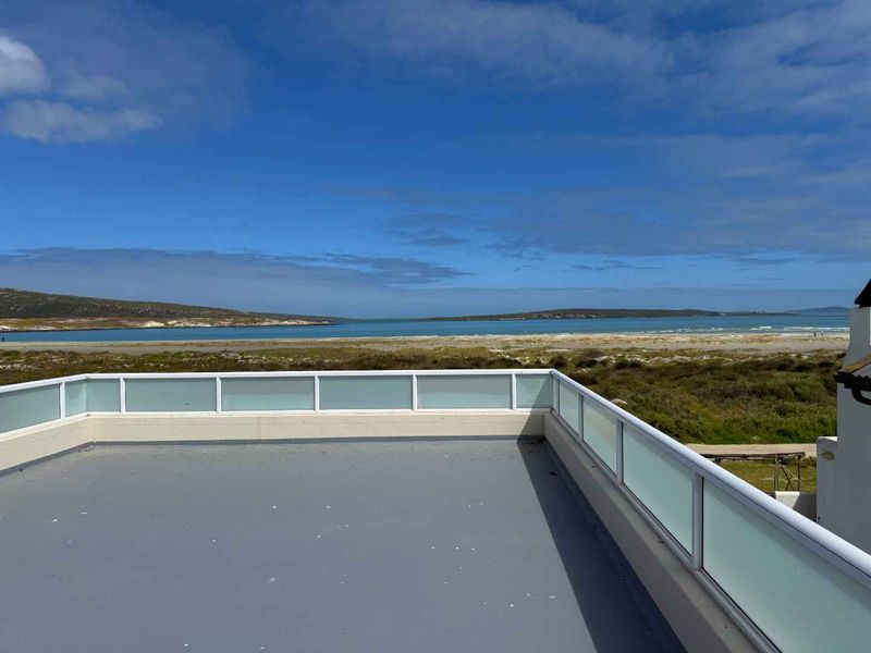 Beach Front, 4-Bedroom House in Middedorp - Photo 2