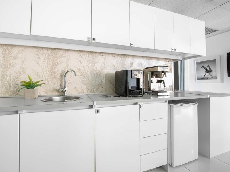 All-inclusive access to coworking space in Regus North West Province - Photo 6