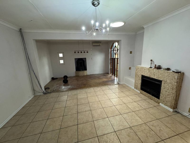 Large Family Home for Sale in Randhart - Photo 4