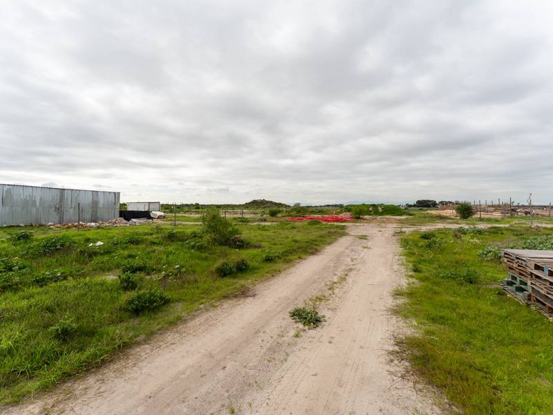 Approximately 1000sqm Vacant Land - Photo 10