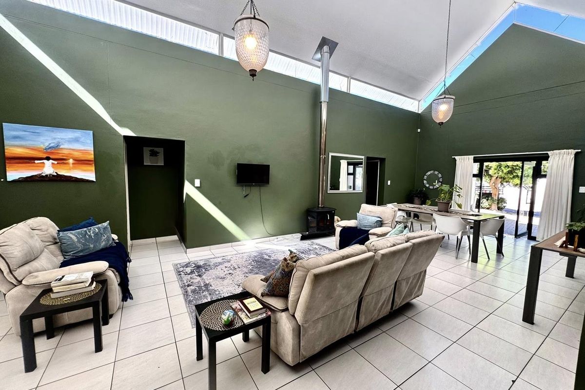 Beautiful 3 Bedroom House for sale in Elisenheim - Photo 5