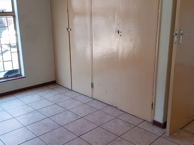 1 BEDROOM FLAT TO RENT IN PRETORIA WEST - Photo 4
