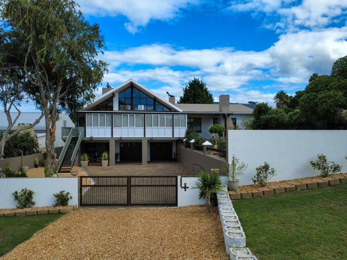 Property #2367799, House For Sale in Still Bay West