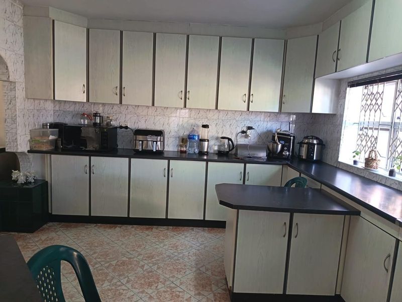 4 Bedroom House for sale in Crossmoor - Photo 9
