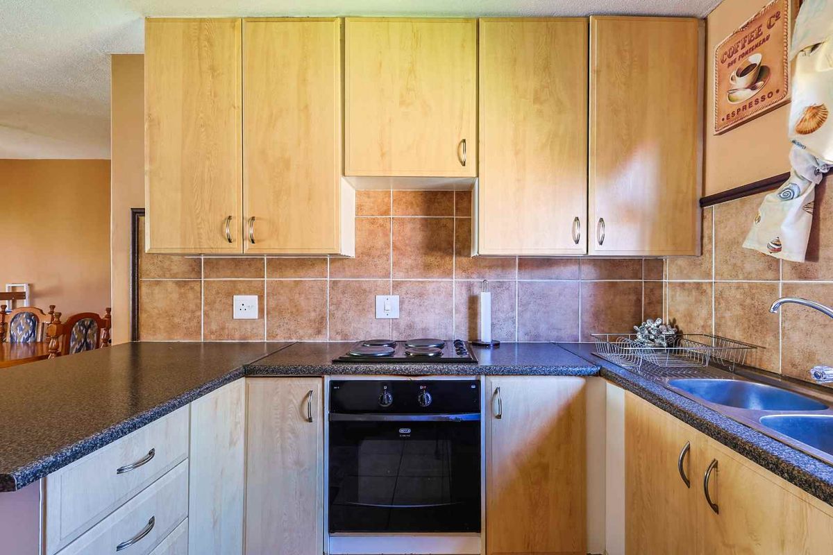 Fully Furnished 2-Bedroom Apartment to Rent - Photo 4