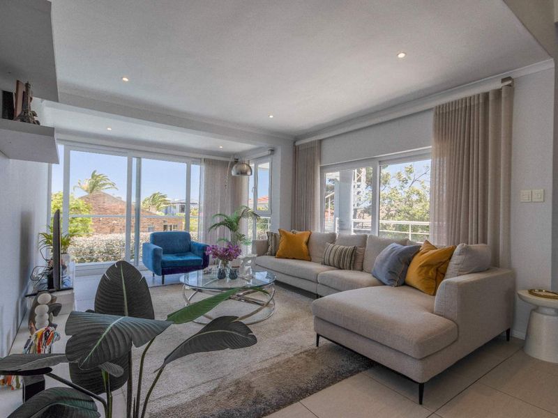 Elegant Double-Storey Home With Pool, Rooftop Deck & Luxury Finishes - Photo 5