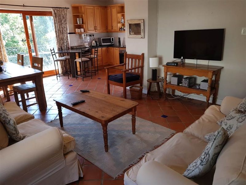 FURNISHED FIRST FLOOR COTTAGE - Photo 10