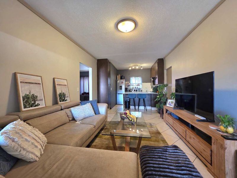 2 Bed Garden Apartment with Resort-Style Living in Secure Estate - Photo 7