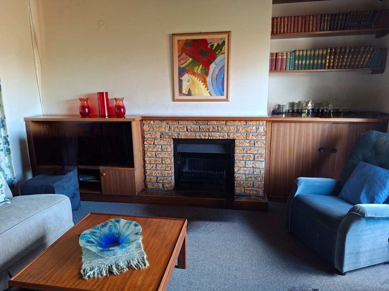 EXCELLENTLY POSITIONED HOME ON A DOUBLE STAND!! - Photo 10
