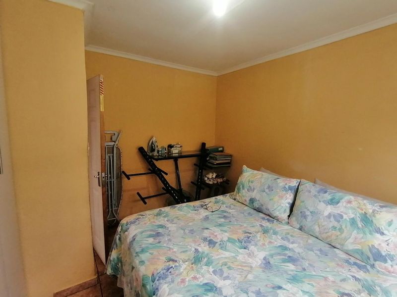 Delightful two-bedroom house - Photo 10