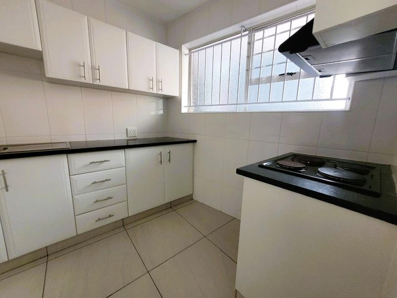 Lock up and go - South Beach Apartment - Photo 6