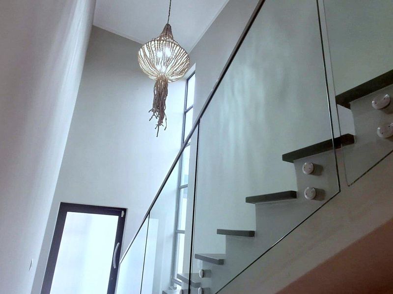 Timeless Luxury in an Exclusive Kloof Road Estate - Photo 7