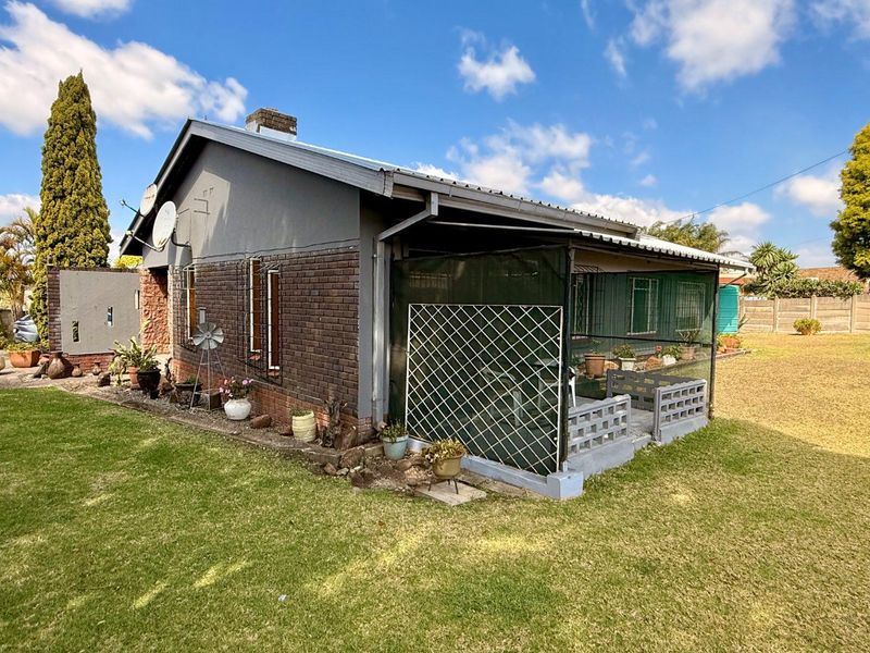 3 Bedroom home for sale in Vryheid - Photo 4