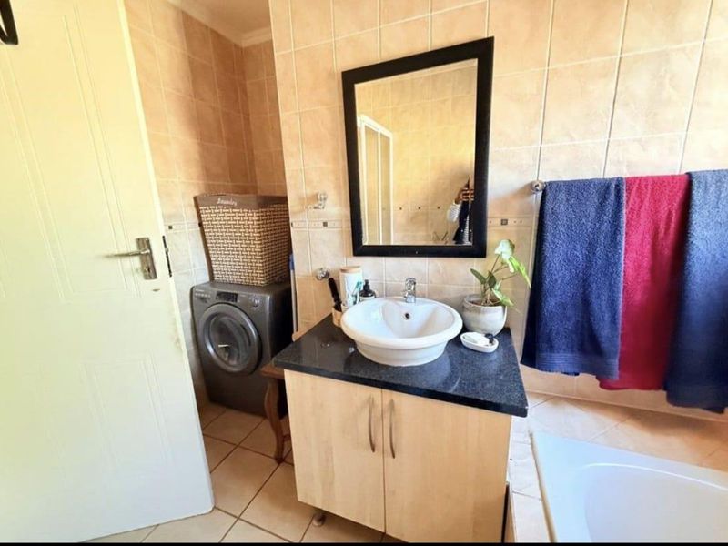 2 Bed Apartment for Sale - Photo 7