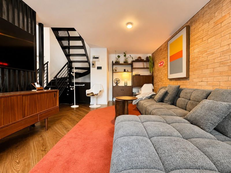 Furnished City Pad with Parking Pool and Gym - Photo 5