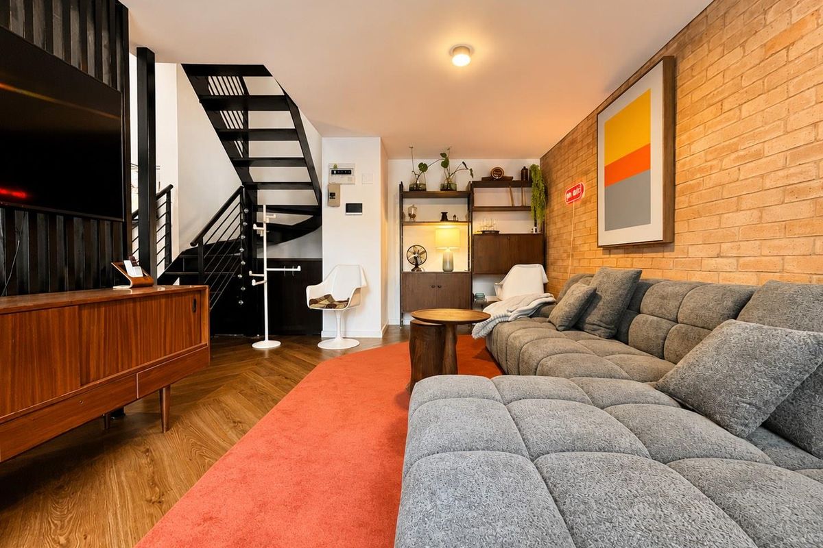 Furnished City Pad with Parking Pool and Gym - Photo 5