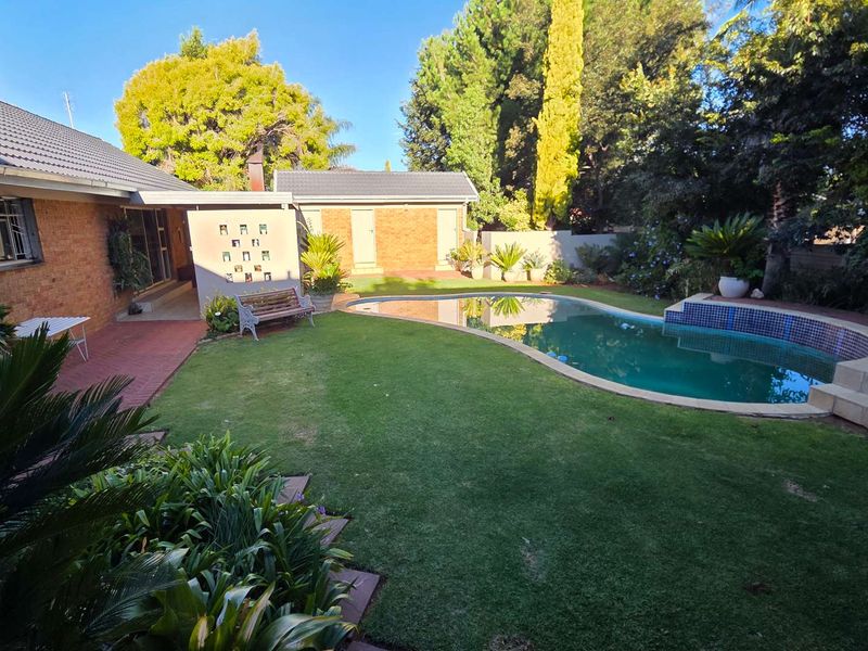 A Property with Exceptional Investment Potential and Versatile Living Options - Photo 5