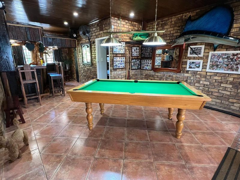 Entertainers dream home - Photo 6