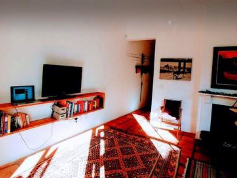 Charming 2 bedroomed home with seperate flatlet - Photo 10