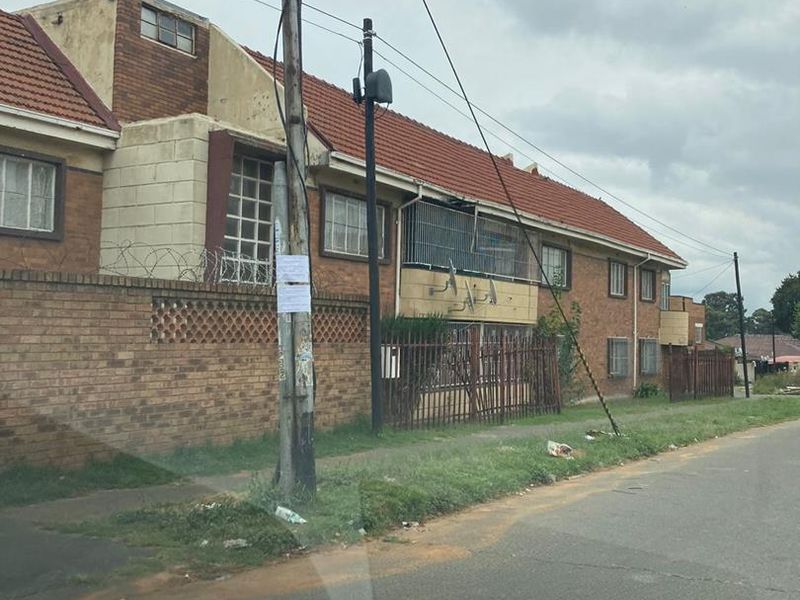 10-Unit Goldmine in Rosettenville: Seize the Opportunity! - Photo 6