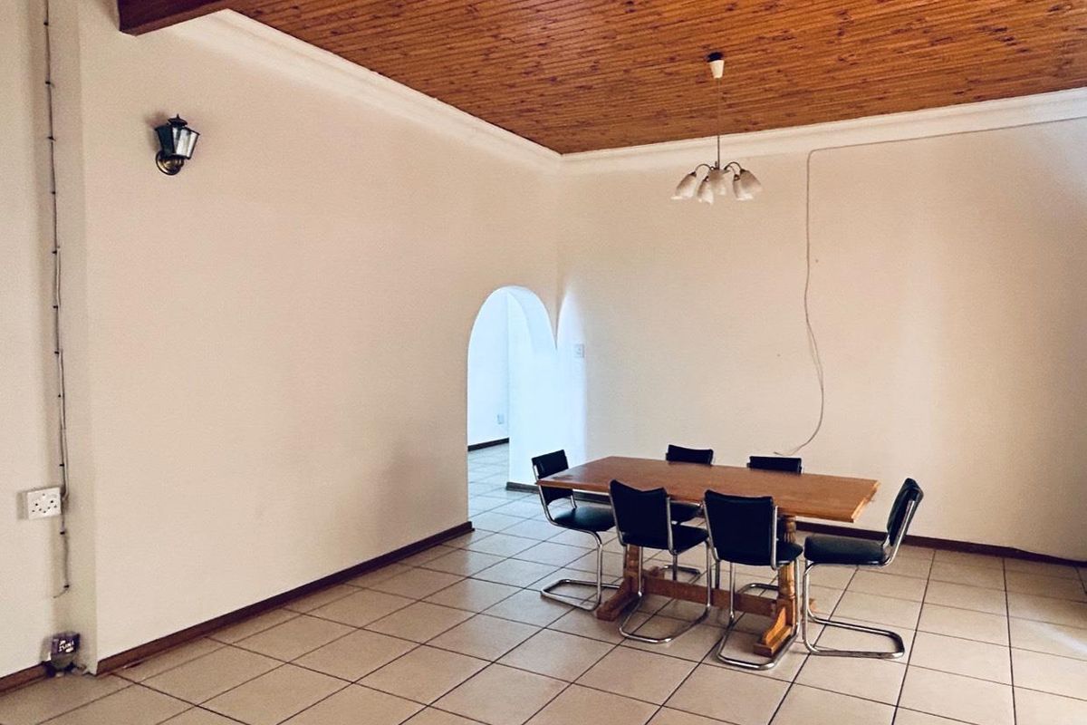 3 bedroom house with flatlet - Photo 4