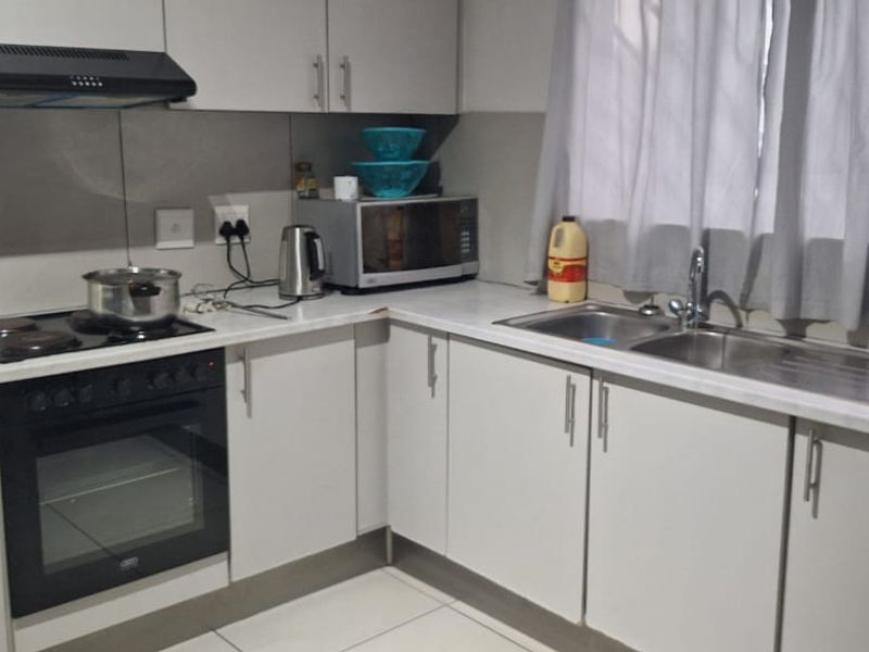 Discover Comfort & Style: RockyCrest Townhouse! for sale - Photo 3