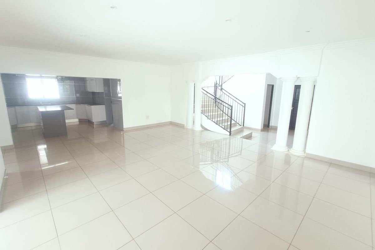 BEAUTIFUL FAMILY HOUSE FOR SALE IN VALLEY VIEW ESTATE!! - Photo 4