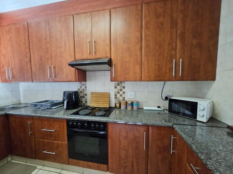 House For Sale in New Redruth, Alberton - Photo 3