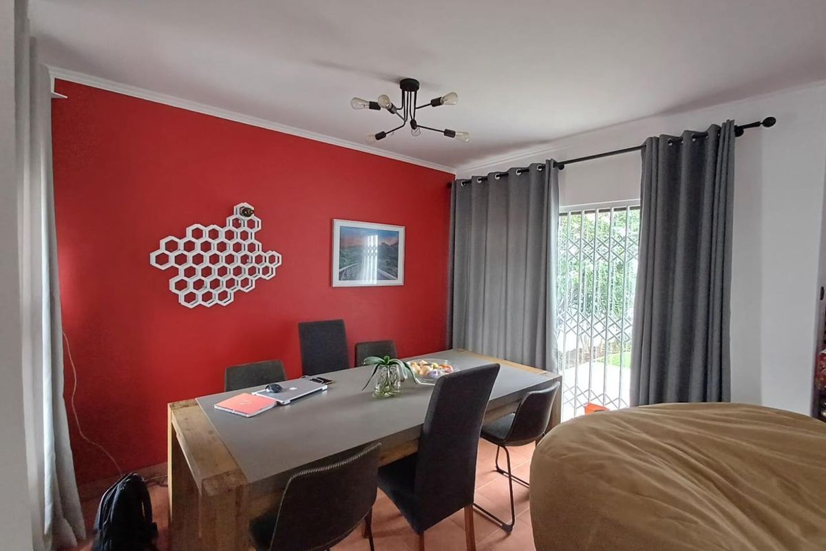 Stunning 3 Bedroom home in North Riding - Photo 3
