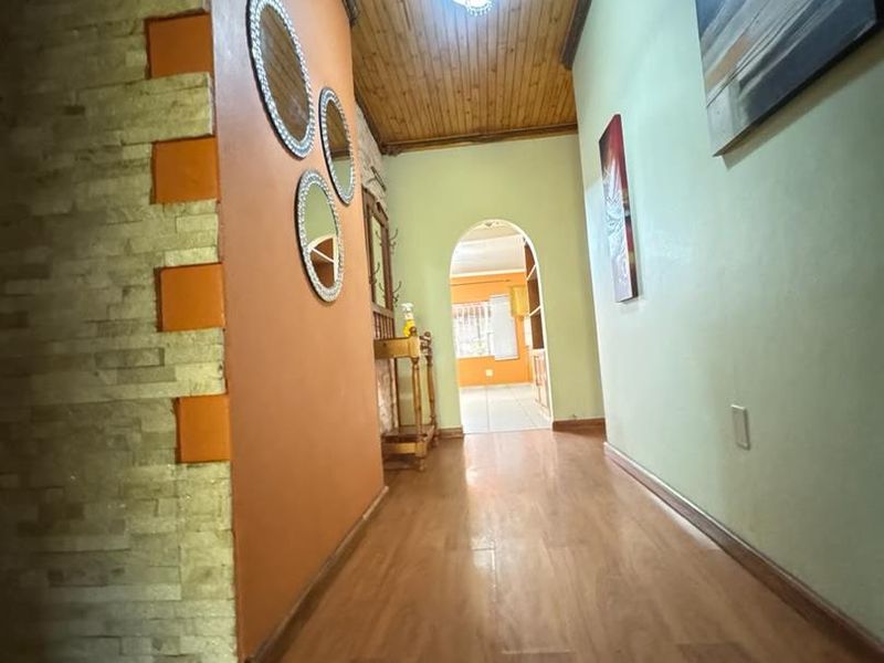 MODERN, WELL-MAINTAINED 5 BEDROOM HOUSE TO LET IN EROS, CLOSE TO AMENITIES!! - Photo 7